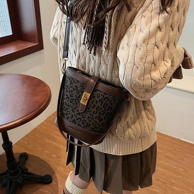 Bags Women's Handbags Niche Design 2025 Fashion Bucket Bags Leopard Print Series Portable Shoulder