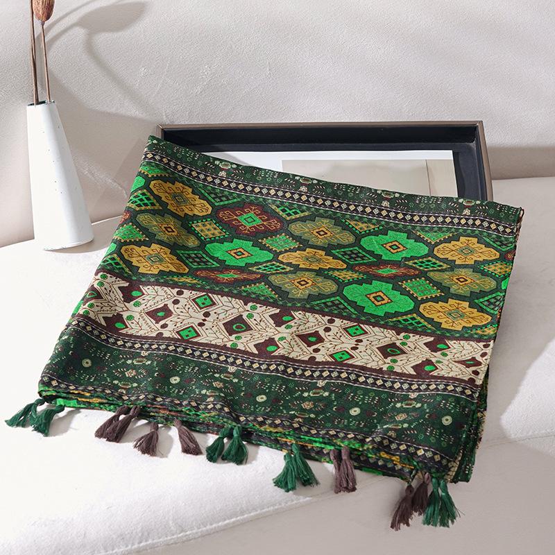 Designer Women Scarf Classical Print Lady Shawls Cotton Feeling Soft Oversize Hijabs Neck Headband Tassel Foulard
