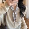 Retro Light Luxury High-end Cashew Flower Silk Scarf Necklace Women's Niche Design Unique Sweater Chain Temperament Versatile Accessories