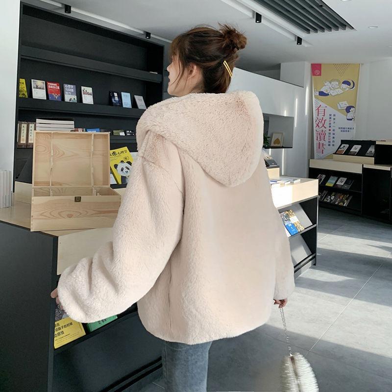 Autumn and winter new light fur coat women's imitation mink hair hooded short plush coat women