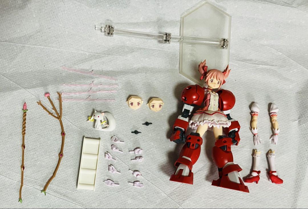 

[Б/У] Puella Magi Madoka Magica Мадока Титус Канамэ Мадока figma