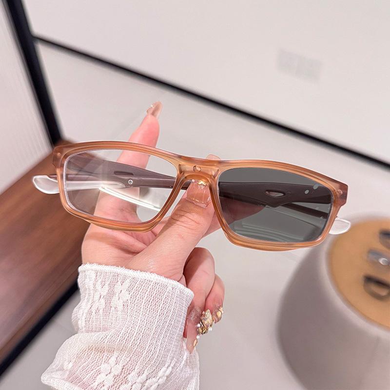 Fotokromik Miyopi Gözlükleri Erkek Dış Mekan Bisiklet Gözlükleri Ayarlanabilir Gözlük Bacakları Ayrılmayı Önlemek İçin Göz Çerçevesi