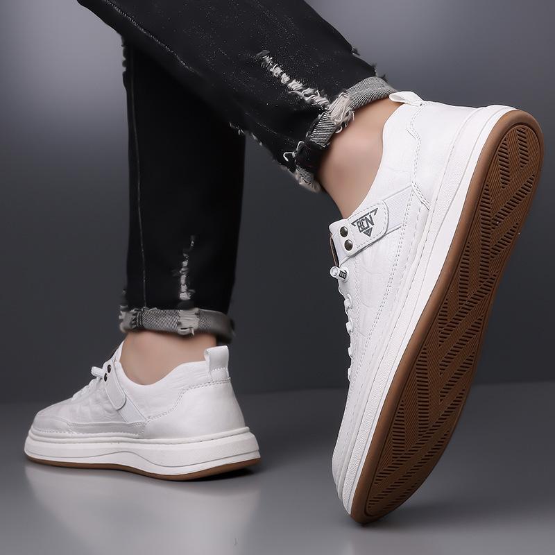 Spring and Autumn New Men's Handmade Online Casual Leather Shoes Men's Versatile Fashion Board Shoes Little White Shoes One Pedal Student Shoes