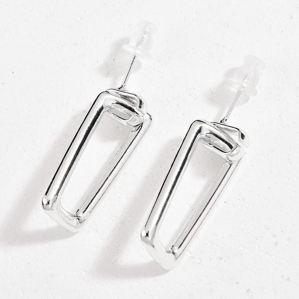 Spanish Geometric Earrings Matte Metal Light Luxury Versatile Premium Ear Jewelry 2026 Earrings