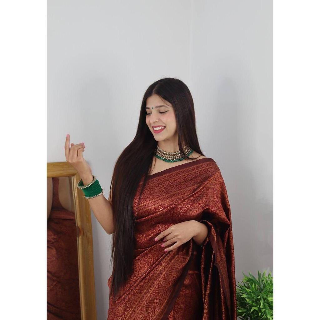 This Beautiful Saree Is Elegantly Decorated with Gorgeous Solid Jacquard Weave That Gives a Perfect Look To the Outfit.