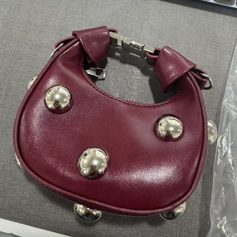 

Luxury Satchel Rivet Small Dumpling Purse Persalized Mini Handbag Ladies Fashi Shoulder Bags Solid Color Crossbody Clip Bag