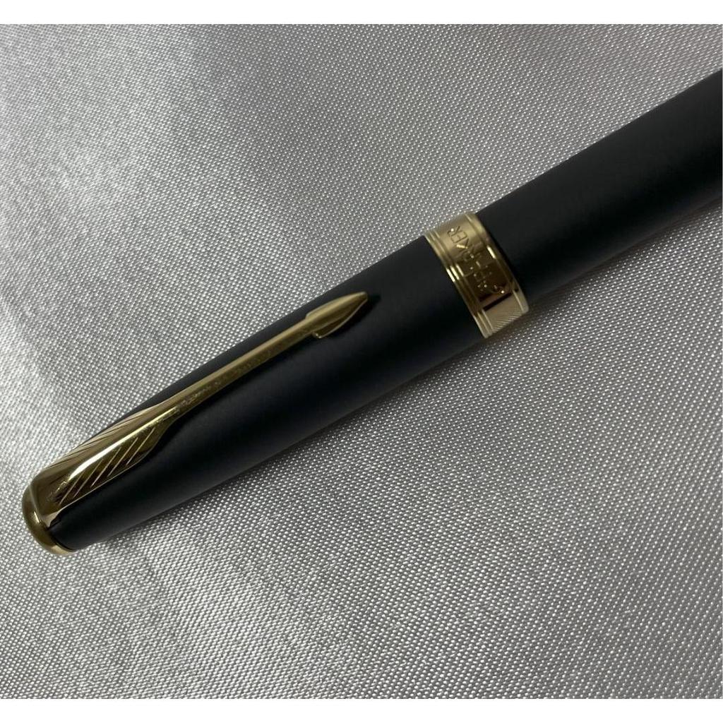 Used PARKER Matte Black Fountain Pen with Gold Nib