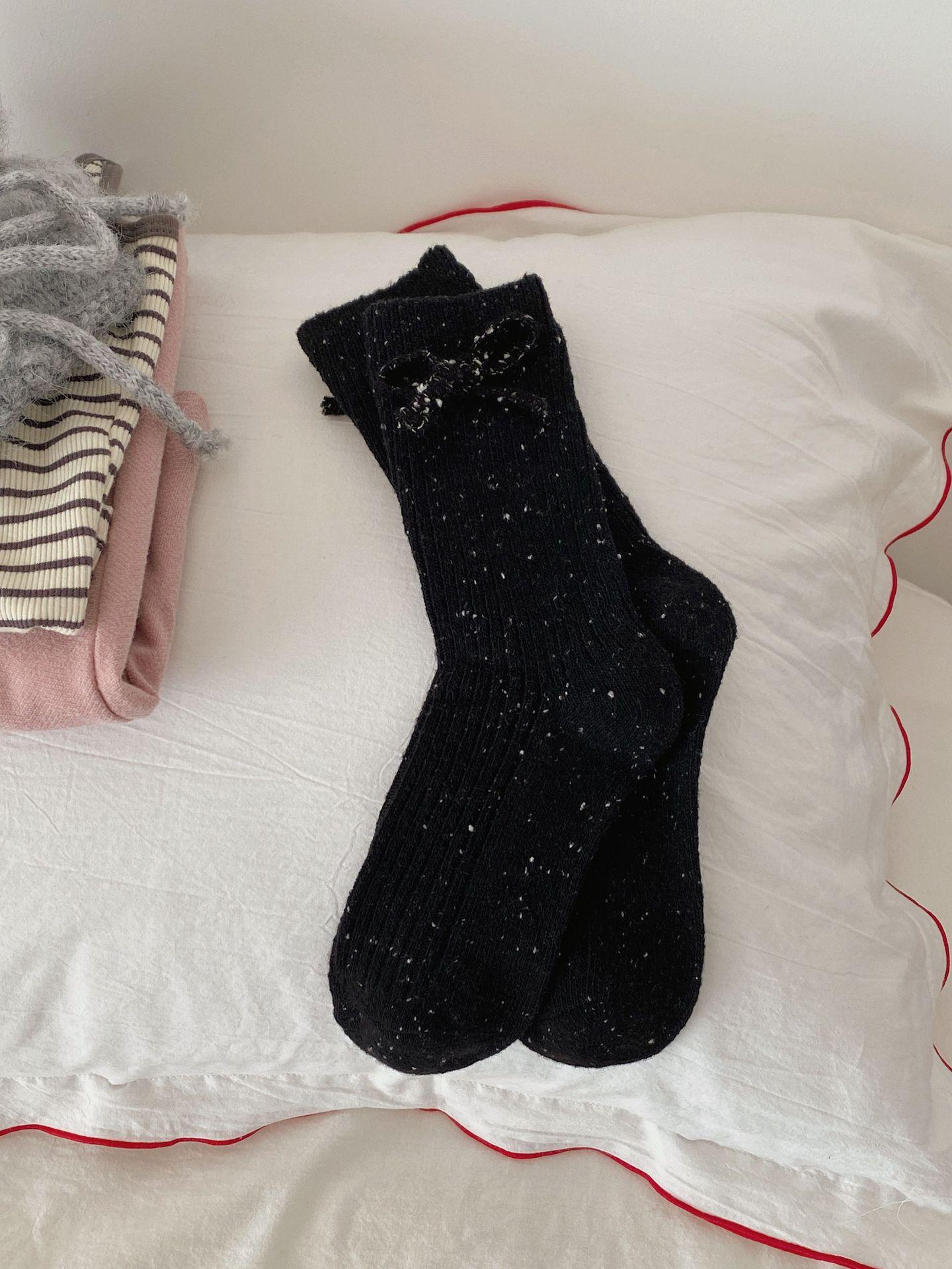 Socks Women S Thickened Side Bow Point Yarn Gray Wool Socks Thermal Stacking Socks Women S Socks Fashion чёрный