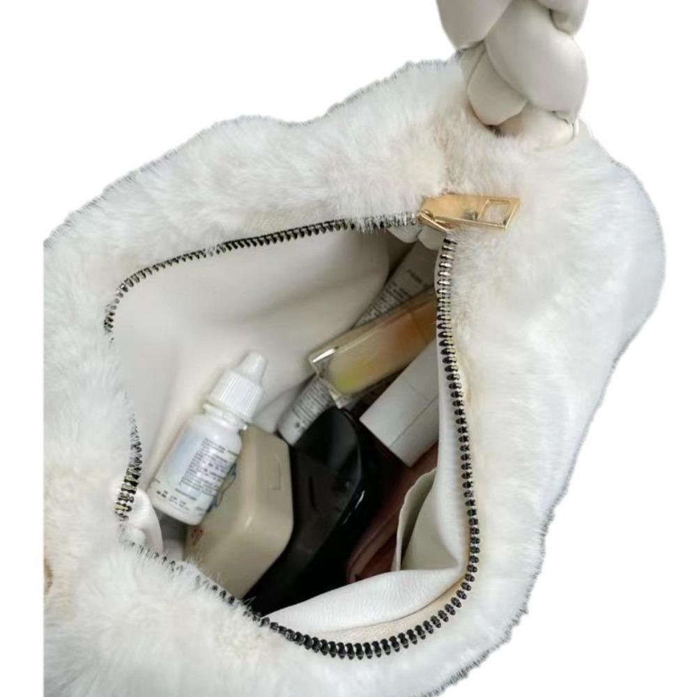 Autumn and winter niche design wool bag portable commuter bag women's 2023 new high-end plush shoulder armpit bag