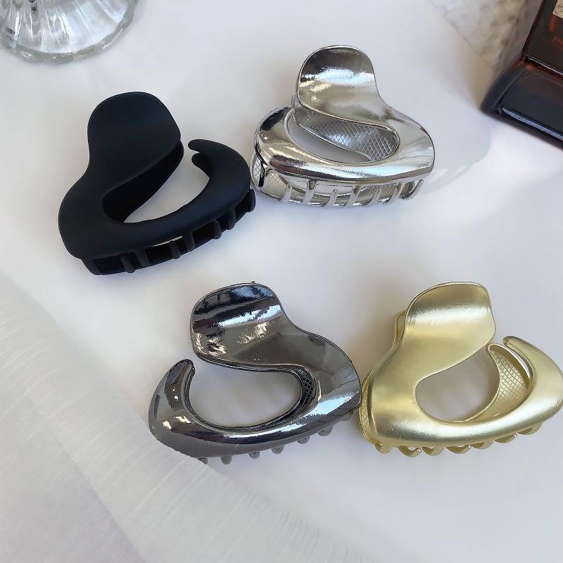 Women's Small Metal Hollow Out Claw Clip - Shark Style Hairpin for Back of Head