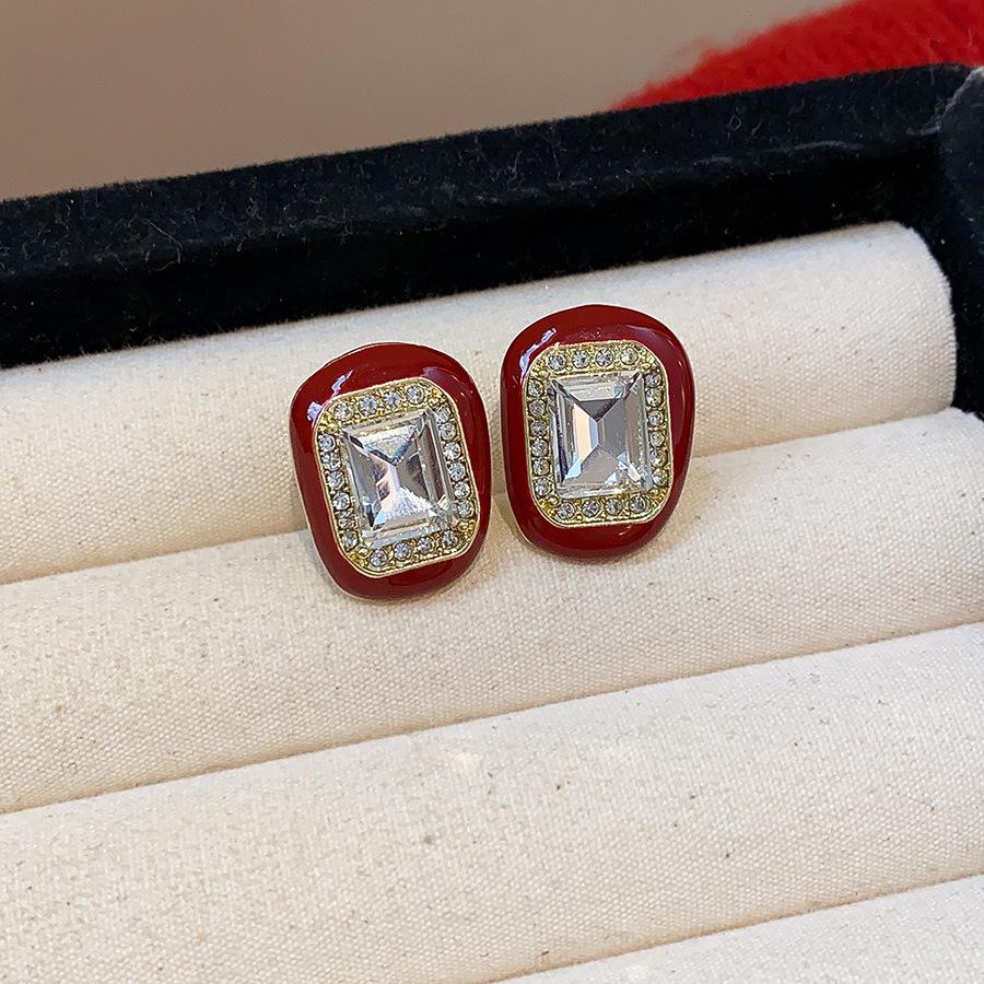 Elegant Red Rhinestone Enamel Square Dangle Earrings: Retro High-End Design for Women