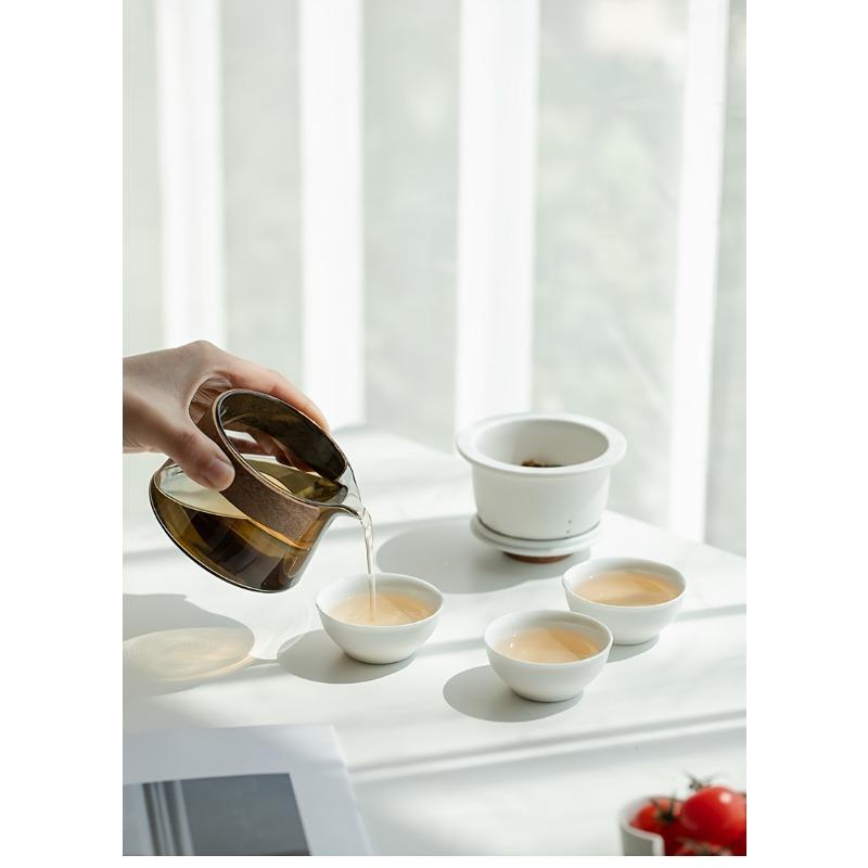 1 sada 4 ks keramických a skleněných cestovních čajových setů obsahuje jednu konvičku a tři šálky venkovní kemping přenosná čajová sada pro domácí restauraci hotelová kancelář Čaj A