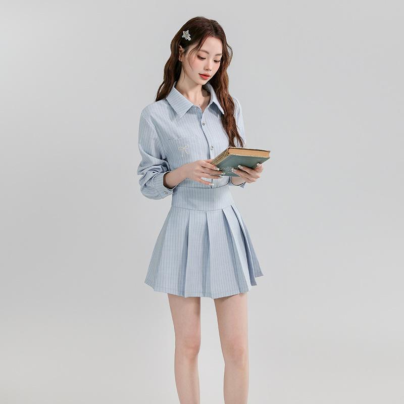 

Весенне-летний милый полосатый топ и плиссированная юбка в стиле колледжа, комплект из двух предметов L