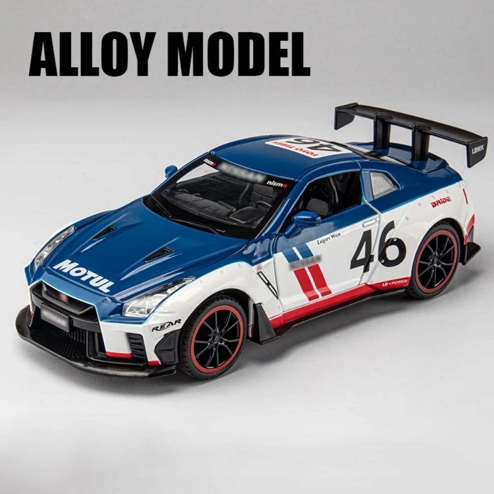 1/22 Nissan Skyline Ares GTR R35 Racing Diecasts & Toy Vehicles Toy Alloy Car Model Sound and Light Collection Kids Toys