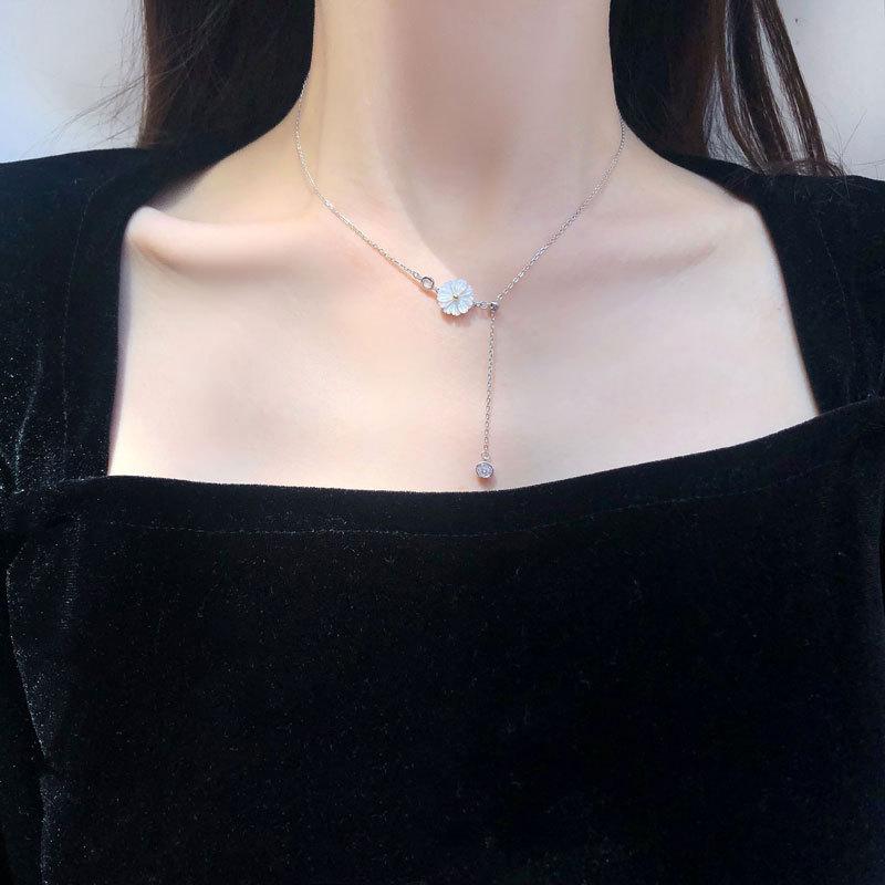 Muschel Gänseblümchen Halskette Clampsia Kette Damen Trendy Leichter Luxus Nischendesign Damen Frischer Stil