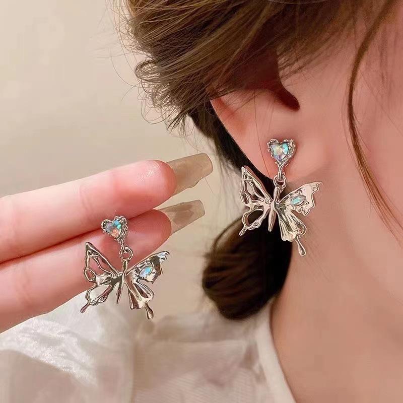 111 Silver Needle Metal Cold Water Diamond Love Butterfly Stud Earrings Women, Niche Design Advanced Earrings Earrings 925 silver needle