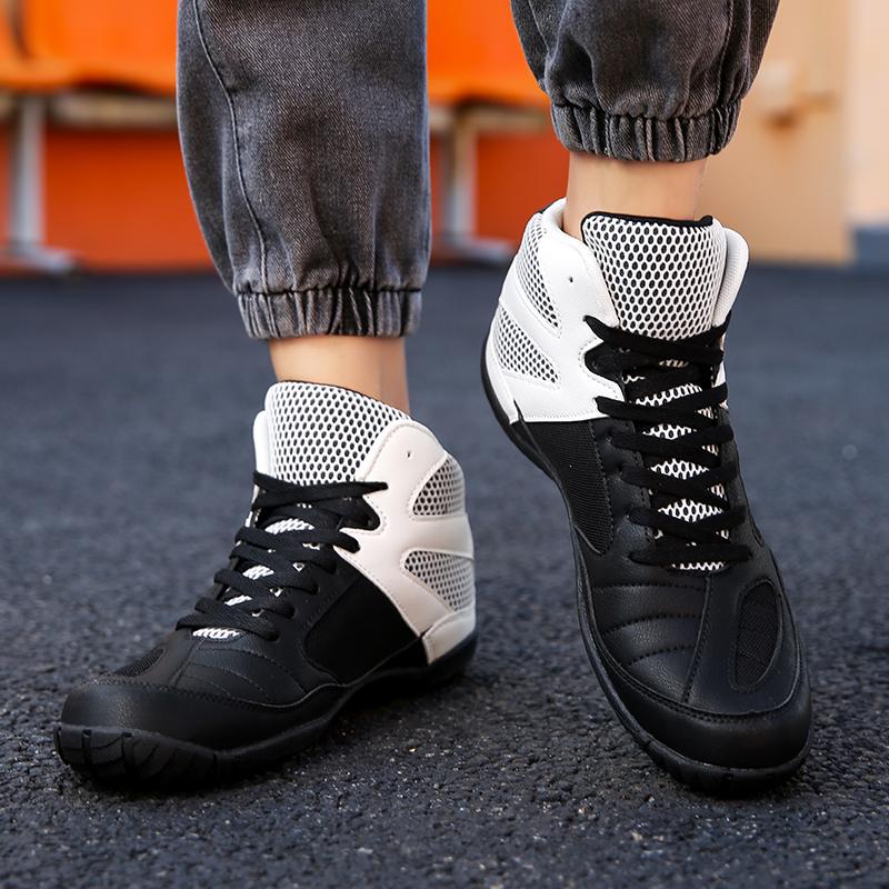 Men Boxing Shoes Classic Fighting Sneakers Brand Breathable Wrestling Shoes Women Professional Outdoor High Ankle Boxing Boots