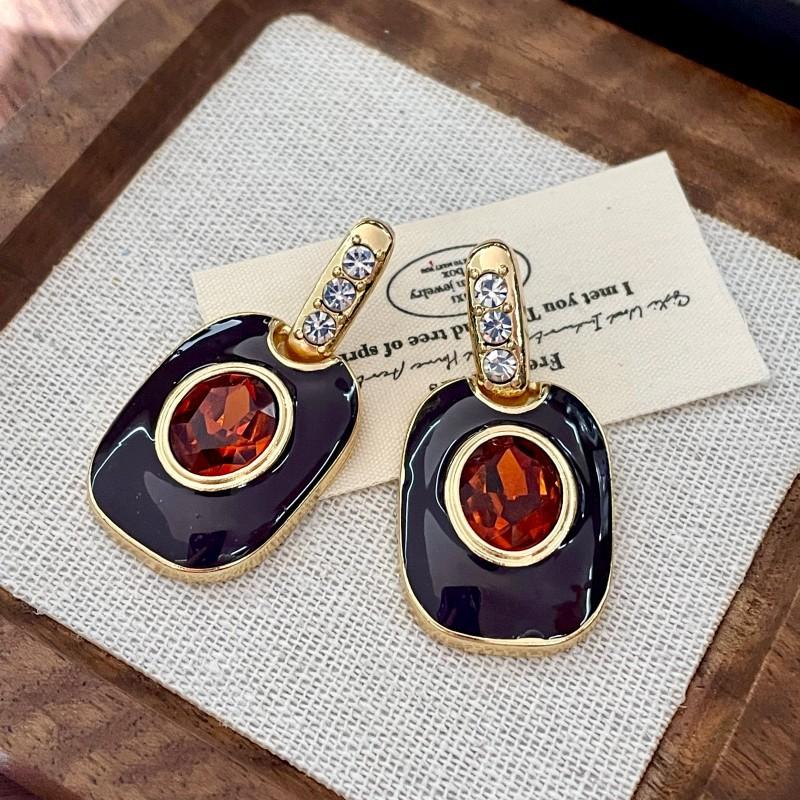 Natural tiger's eye stone series stud earrings for women Maillard exquisite retro earrings niche light luxury high-end temperament earrings