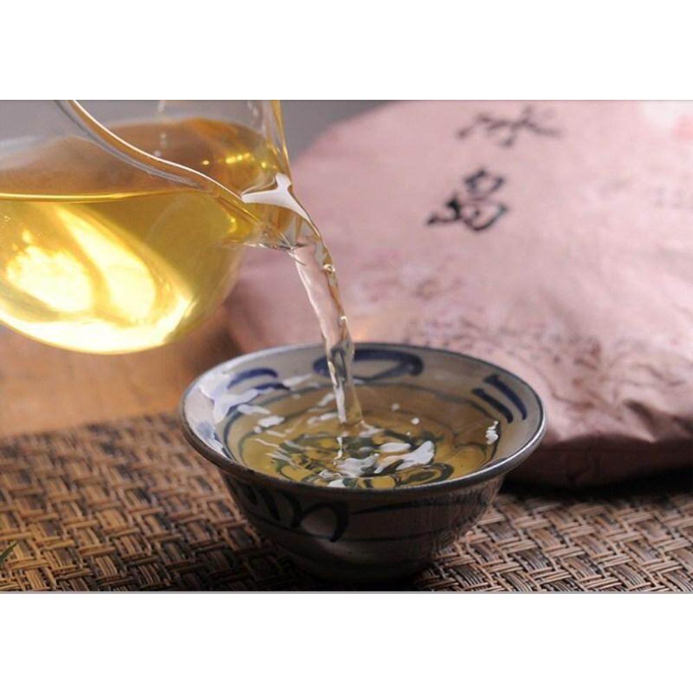 C-PE101 Yunnan Puerh Raw Tea Cake Old Tree Bright Sweet Long Lasting