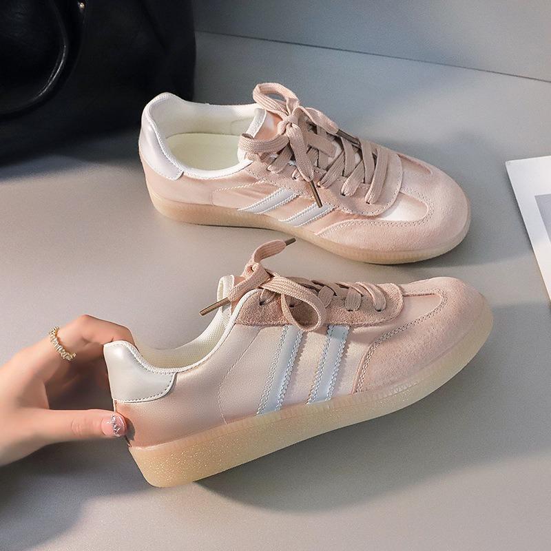- Spring new women's shoes versatile breathable soft sole not tired feet trendy brand high-end casual women's shoes