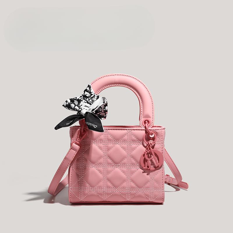 Vysoká úroveň vzhledu Matná vyšívací linka Diana Bag Módní kabelka All-in-one Módní kabelka přes rameno