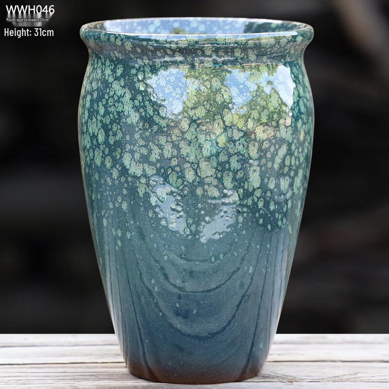 

Three Wolves Farm Large Coarse Pottery Planter