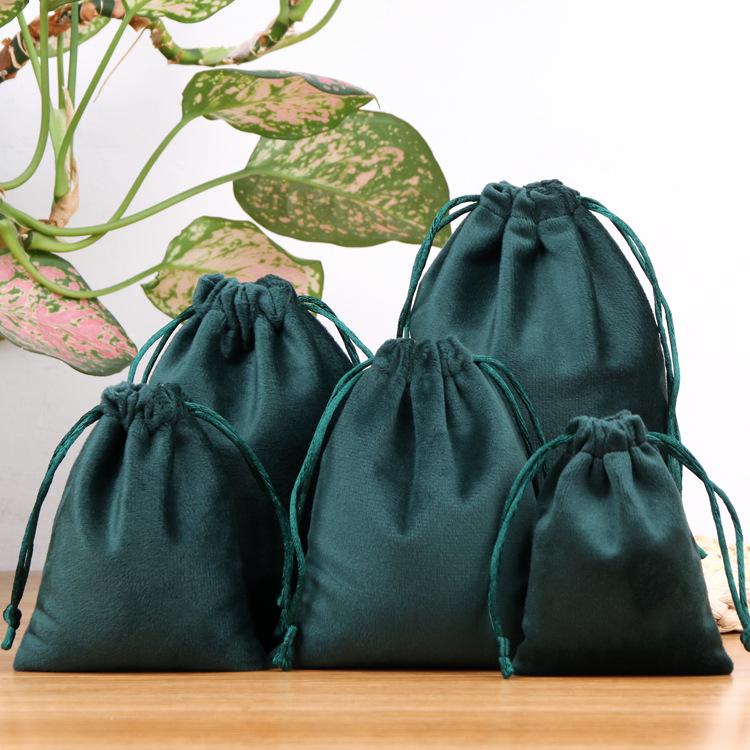 Black Velvet Drawstring Jewelry Pouches 7x9 cm