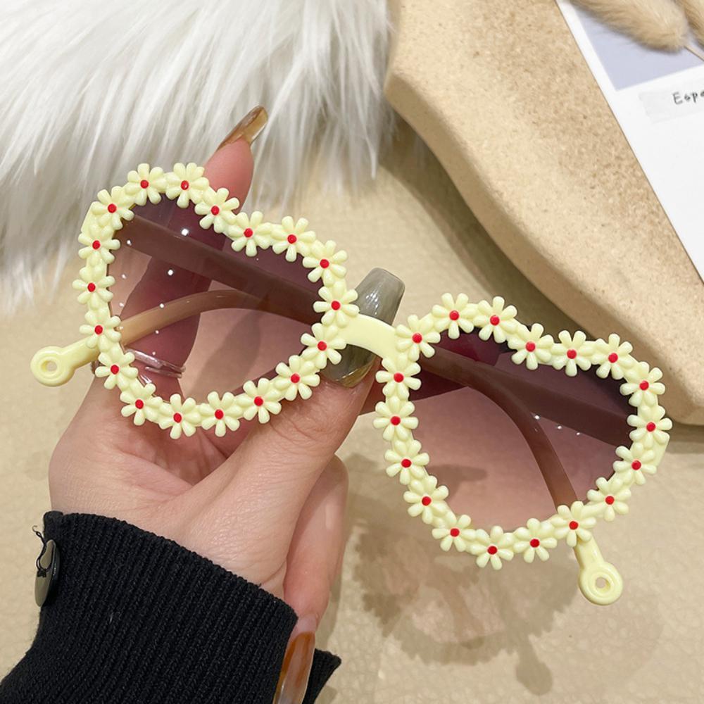 

Children Cute Daisy Sunglasses Eyewear Kids Outdoor Party Favors Heart-Shaped Sun Glasses UV Protective Eyeglasses Gafas De Sol other