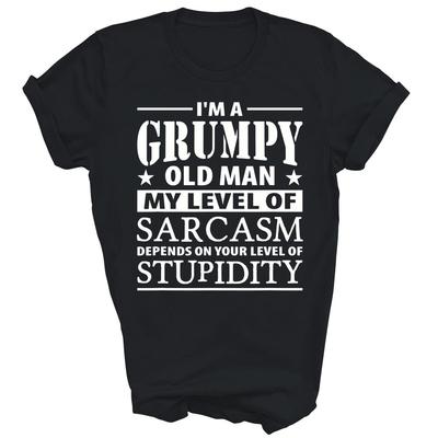 Ich bin ein griesgrämiger alter Mann Mein Sarkasmuslevel Lustiges Unisex-Shirt Geschenk