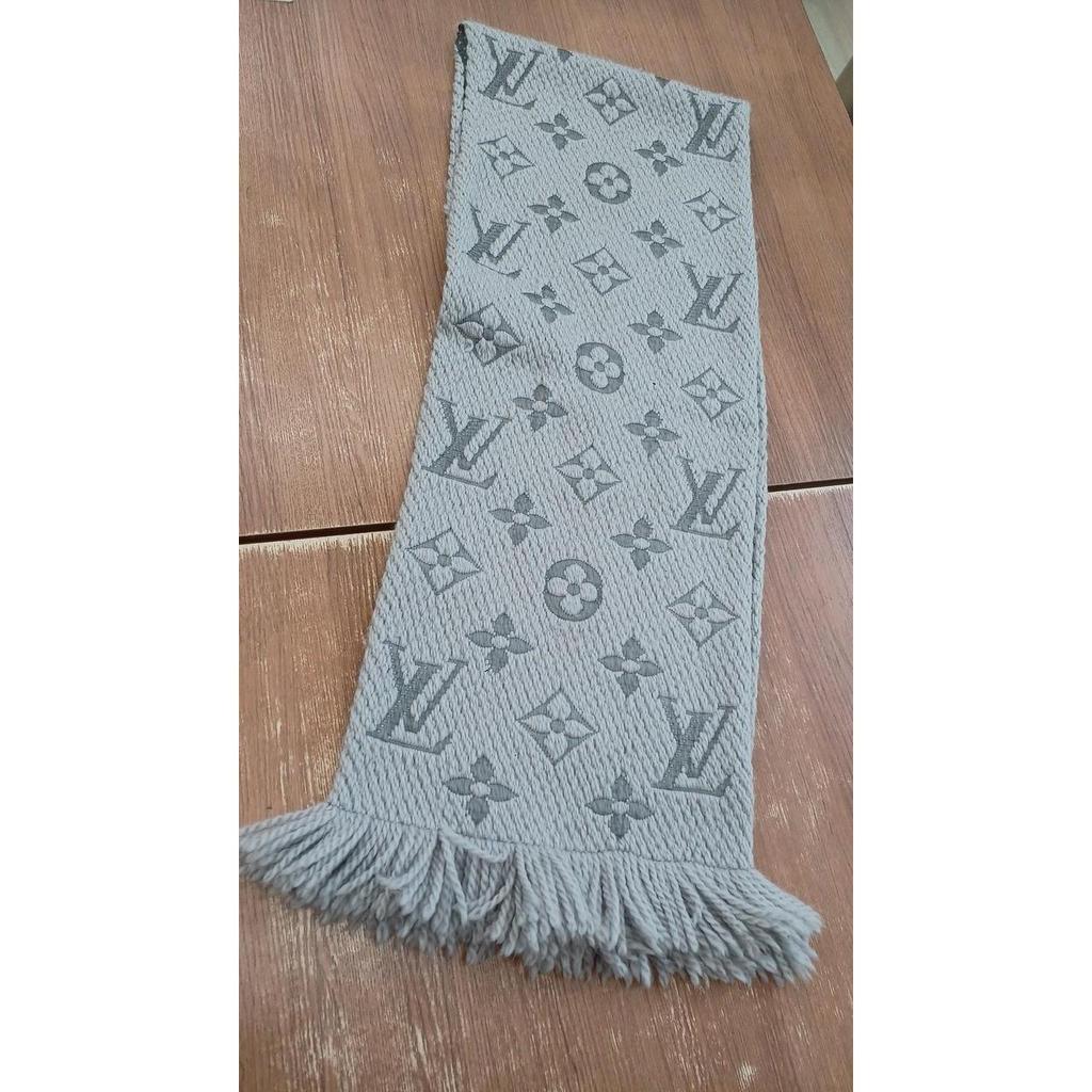 Used LOUIS VUITTON Light Gray Condition B Scarf