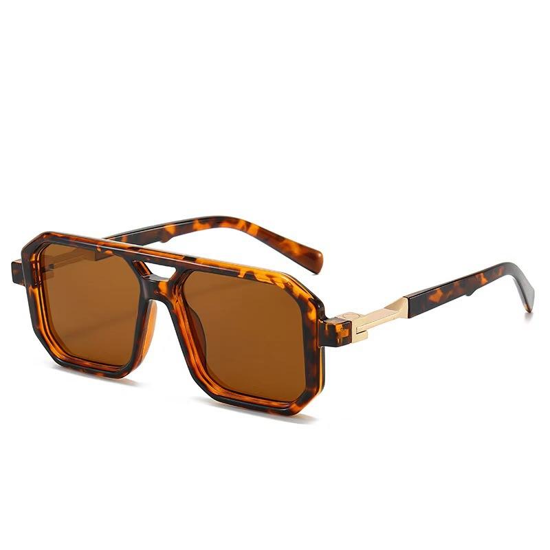 

Retro Square Frame Sunglasses Men and Women with The Same European and American Double Beam Sunglasses Trend To Wear Decorative