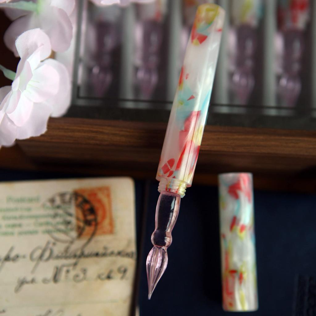 Brush Shop Glass Fountain Twist Smooth Writing Handcrafted Glass Pen Seventy-two Pen, Pen, Pen, Letter, Stationery, Illustration, Transparent, Feel,