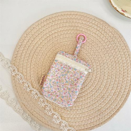 Ins Floral Kpop Photocard Holder with Carabiner Floral Print Earphone Key Holder for Girl Small Organizer Bag for Daily Travel