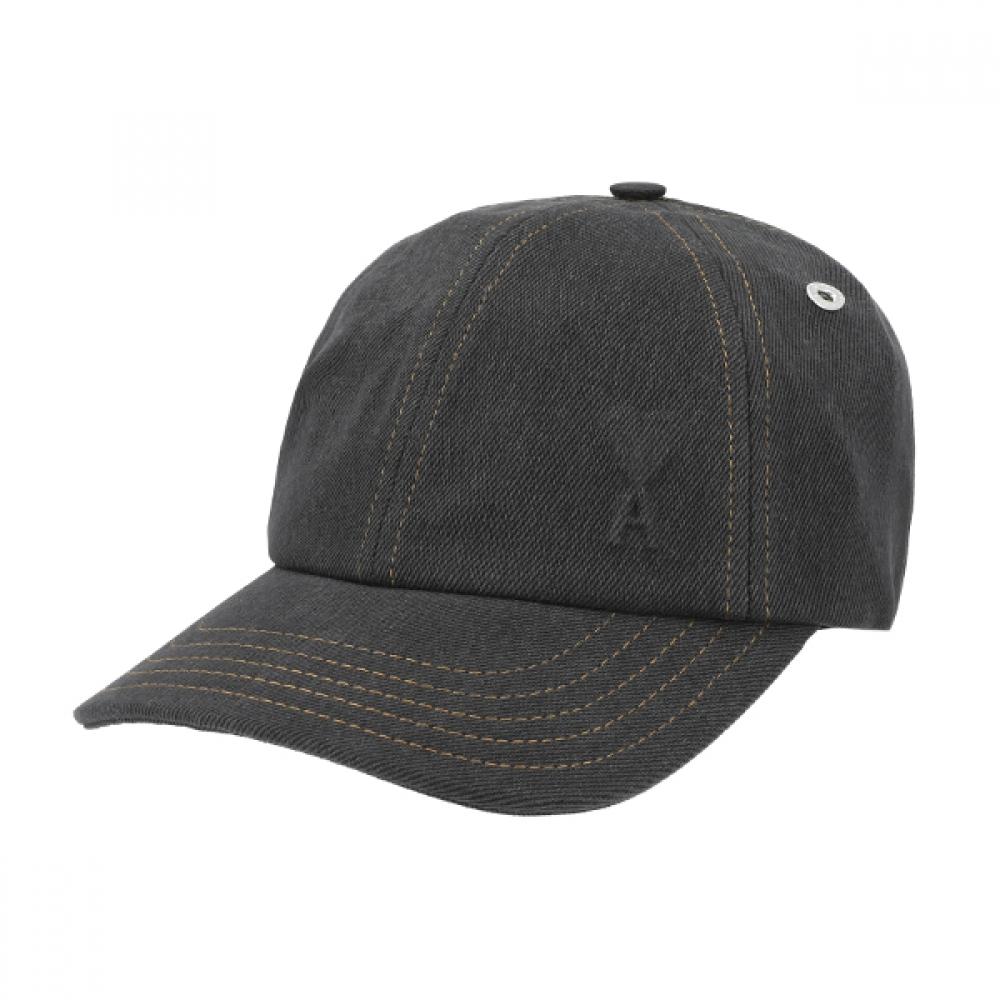 Ami 001 Embossed Heart Logo Cap Ucp017 Co0037 UCP017 CO0037 001