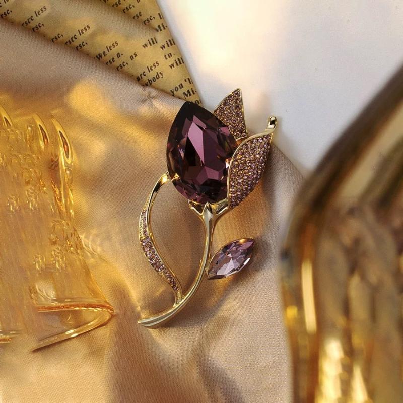 Vintage Luxury Purple Crystal Tulip Flower Brooches For Women Elegant Clothes Suit Accessories Brooch Pins Party Jewelry Gifts