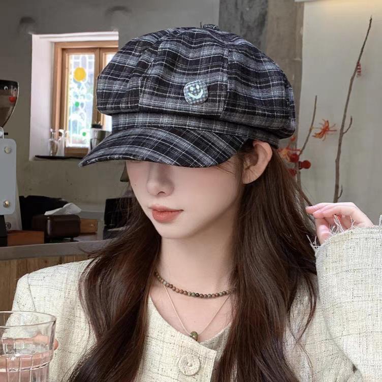 Retro plaid octagonal hat women's autumn and winter warm new versatile fashion painter hat show face little beret