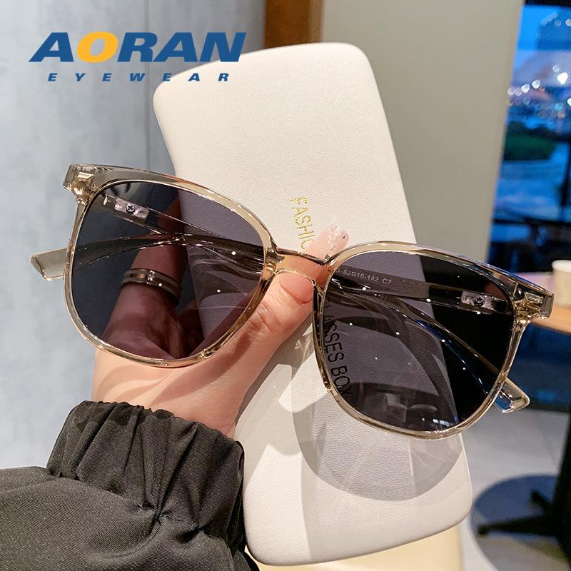 

Новые поляризационные солнцезащитные очки высокого класса 2025: Корейский стиль для мужчин и женщин, льстящий маленьким лицам, идеально подходит для вождения