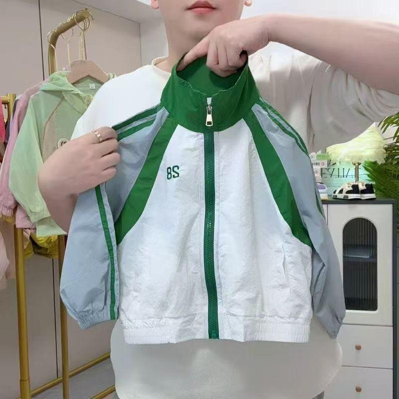Boys  Lightweight Summer Sun Protection Jacket (Ages 3-15) 170 cm зелёный