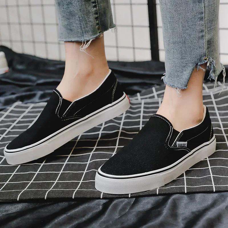 Canvas Shoes Women Couple Slip On Flat Comfortable Casual Shoes Fashion Platform Ladies Vulcanized Shoes Zapatillas Mujer 2025