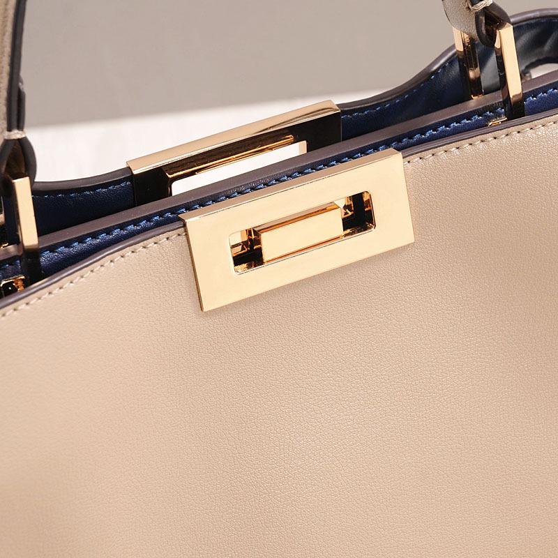 Borsa Reale da Donna in Vera Pelle 2024 con Fibbia Rotante, Design Grande Gatto, Borsa a Mano e a Spalla da Donna Versatile.