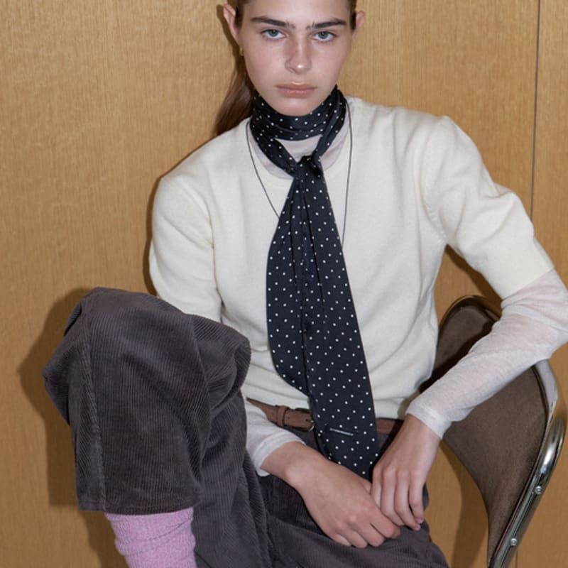 LOVE ME MONSTER Dot Satin Long Scarf_2COL (L253MSF010)