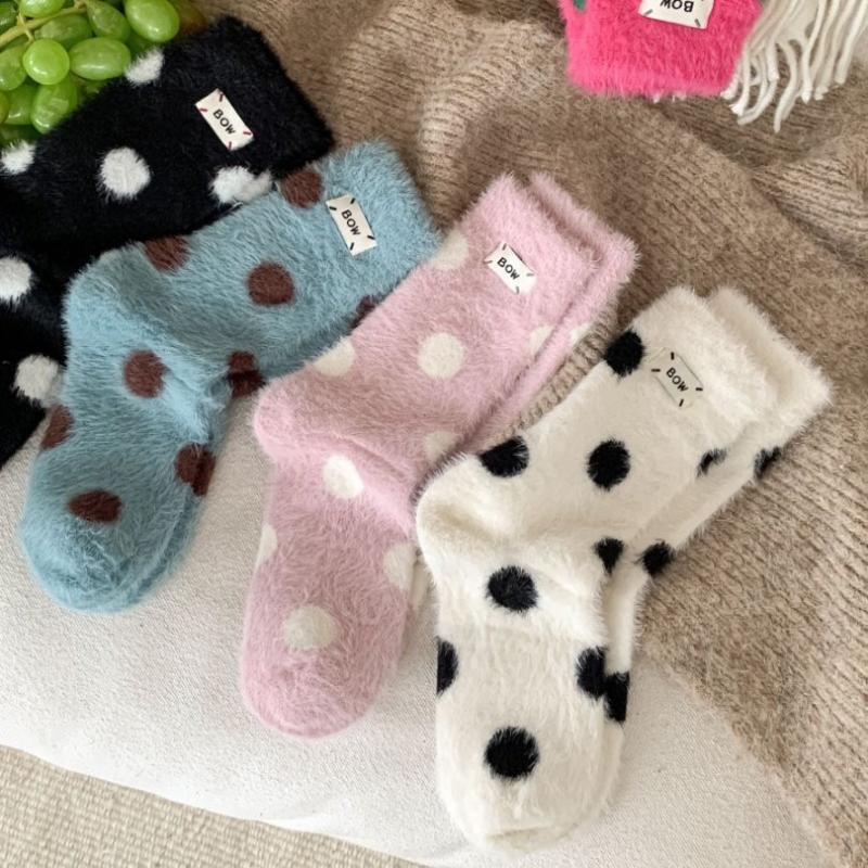Women'S Winter Polka Dot Socks Mid Tube Cute Mink Velvet Sock Thickened Warm Sleeping Stockings