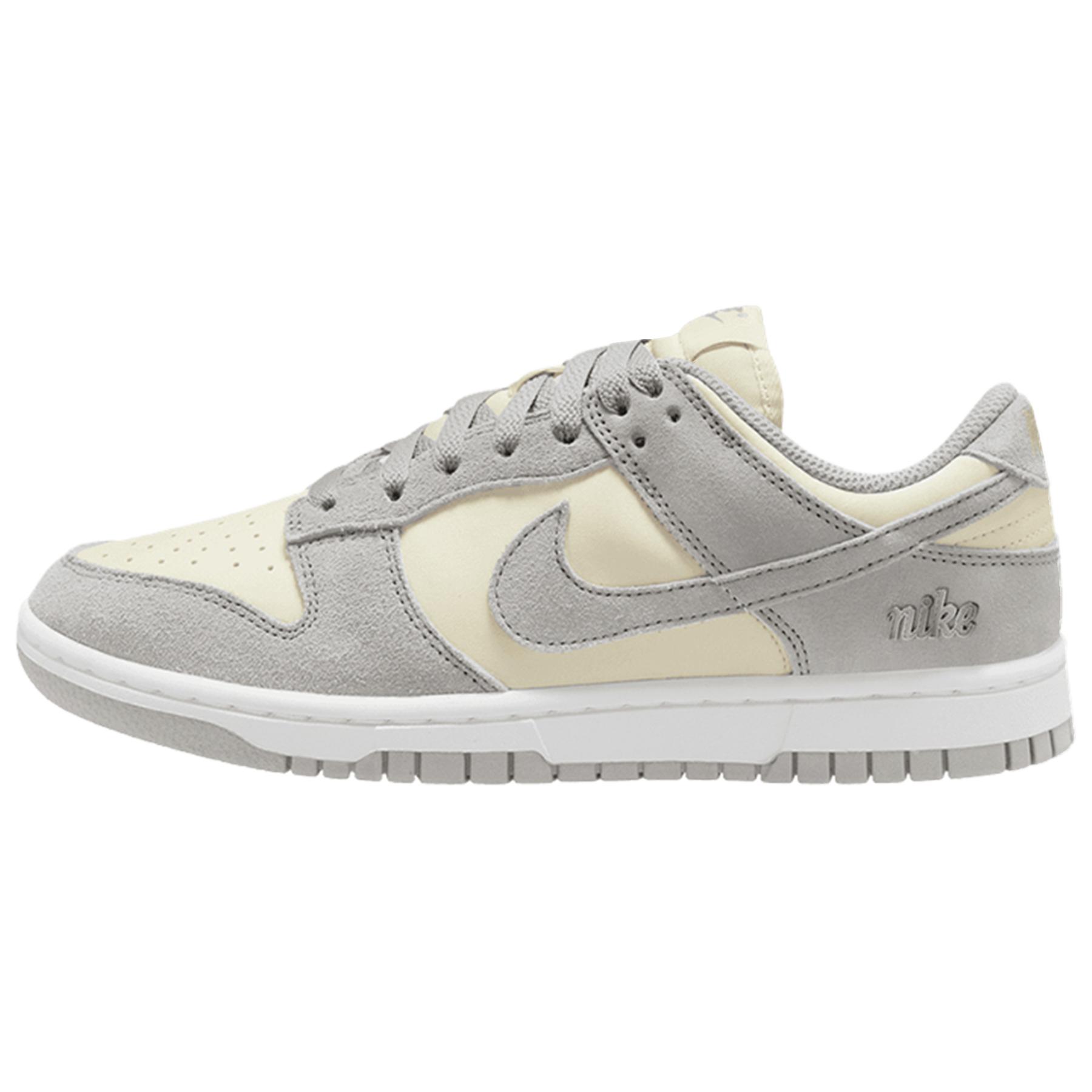 

Nike Dunk Low top Skateboard Shoes Women s Greige IO4244-105 39