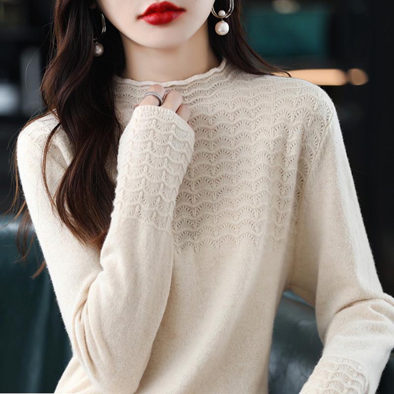 2025 Autumn/Winter Petite Loose Sweater, Semi-High Neck, Casual Knit Top for Middle-Aged Women.