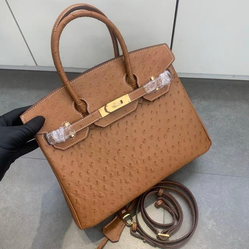 

Кожаная сумка Воловья кожа Фланелевая подкладка Ретро Высококлассное ощущение Сумка через плечо Женская сумка Магазин Поколение 30 верблюд