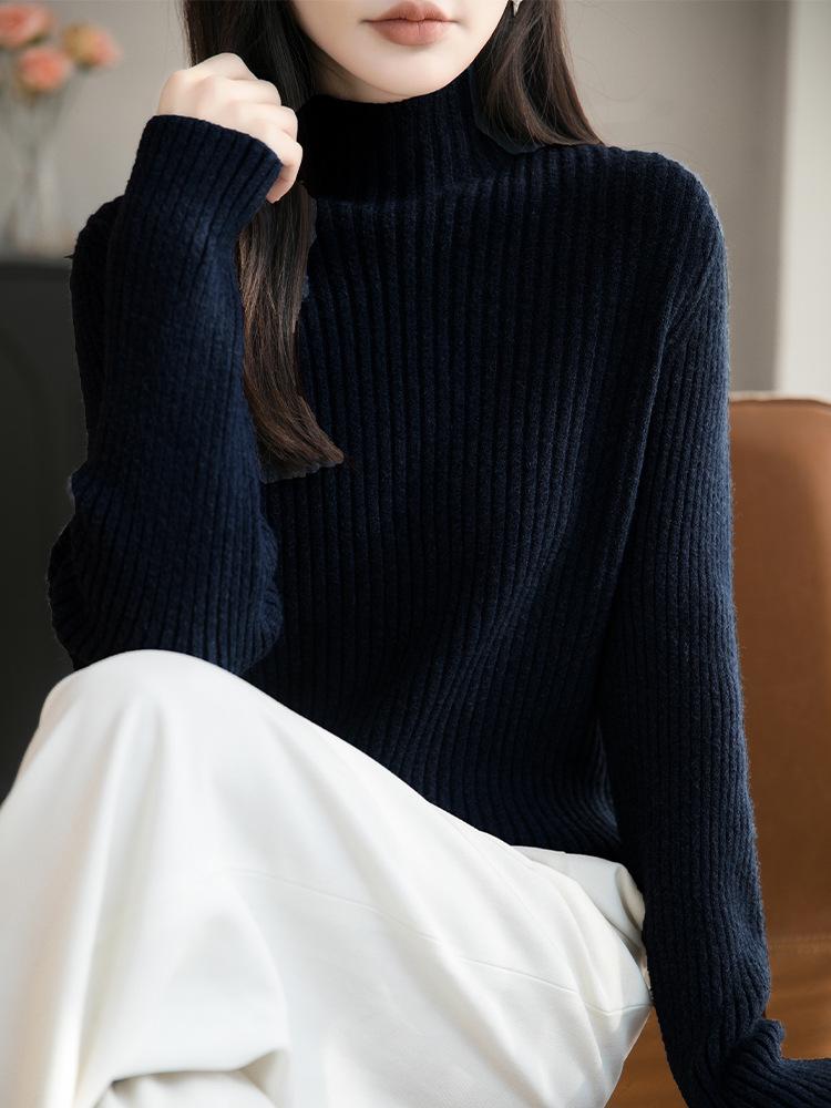 Elegant Solid Color Wool Pullover: Slimming High-Neck Base Layer Sweater