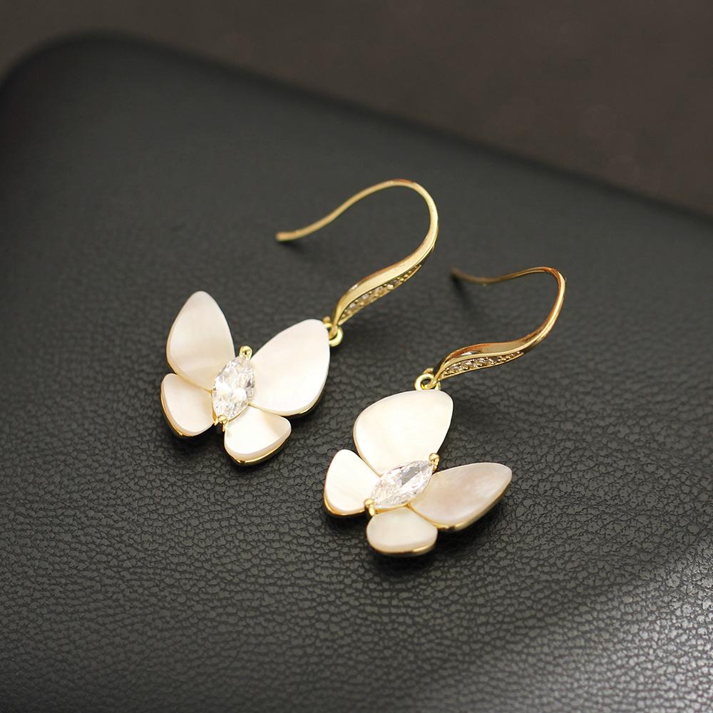 High-end sense of simplicity, fairy spirit, natural fritillary butterfly earhooks, exquisite diamond-encrusted temperament, gold-plated earrings, stud