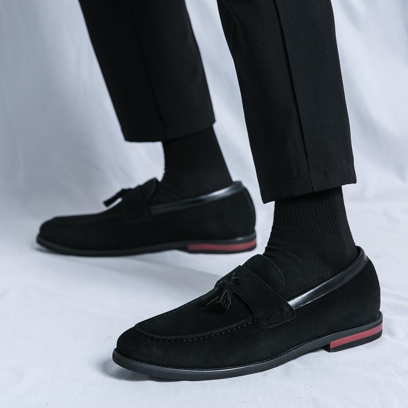 High Quality Men's Cow Suede Comfortable Loafers Spring /Autumn Fashion Brand Men's Pointed Soft Sole Tassel Party Dance Shoes