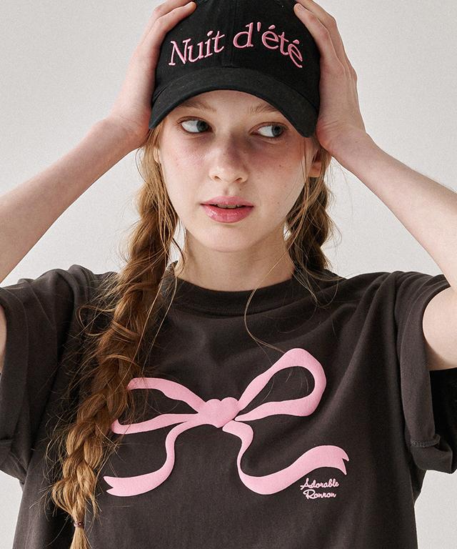 RONRON Embo Heart Ribbon Basic Fit T Shirt Charcoal Pink