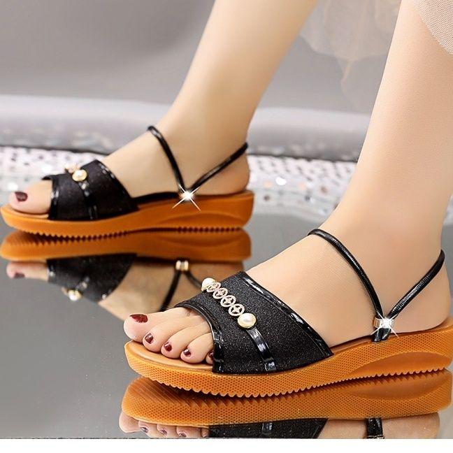 Woman Shoes Open Toe Platform Beach Sandals for Women Pearl Luxury Summer Wholesale 2025 Trending New Breathable Fashion Casual